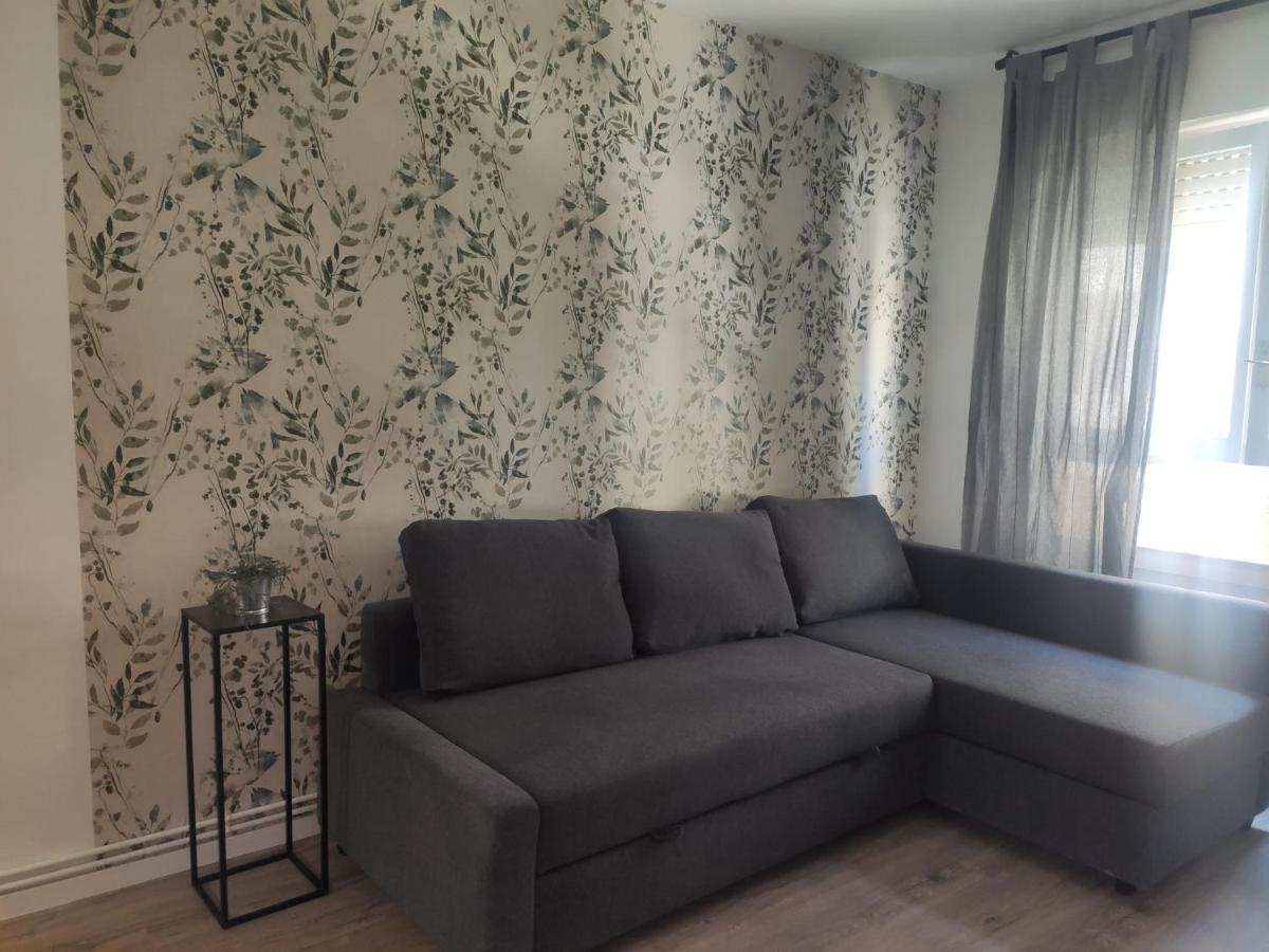 Apartamento Cameros جاكا المظهر الخارجي الصورة